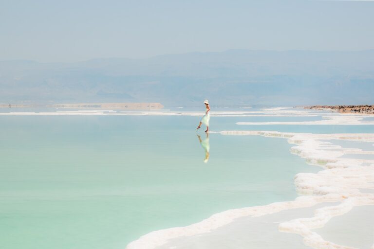 seascape, woman, water reflection-5542388.jpg